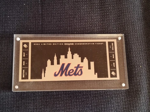 Mets 2021 Season Ticketholder Commemorative Ticket Cover
