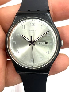 Swatch watch Silver Friend SUOB717 Unisex 41mm Day/Date Great condition box - Picture 1 of 13