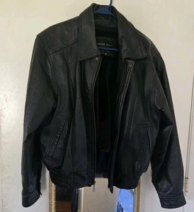 Vintage Brook West 90s Black Leather Bomber Jacket With Zip-Out Plush Liner - Bild 1 von 4