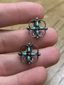 Vintage Native Estate 925 Sterling Silver Signed Clip On Earring - Picture 1 of 2