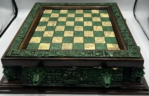 Calendario Maya Azteca Malaquita/Madera Verde Juego de Ajedrez Completo Excelente Estado De Colección - Imagen 1 de 19