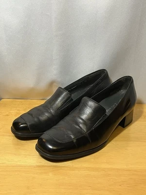 Zapato de vestir Durea City Way negro de dos tonos de tacón bloque para mujer Foto 1 de 4