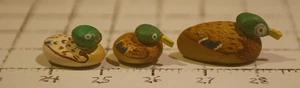 Handgefertigte & bemalte Enten 3er Set aus Felsen - Fehler* - Bild 1 von 9
