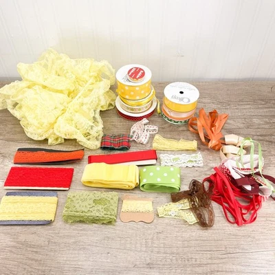 Vintage Lot Of Lace Trim, Edging, Sewing, Crafting, Doll Restoration, Yardage - Image 1 of 4