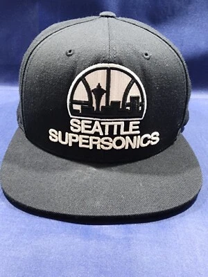Seattle Supersonic Mitchell & News Hat Black/White Snapback Cap - Image 1 of 4