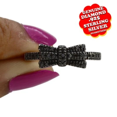 Anillo en racimo chapado en oro blanco de 14K diamante natural genuino corte redondo de 1/10 quilate Foto 1 de 4