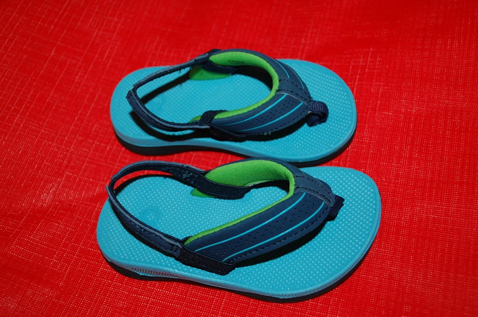 Chanclas para bebés niños pequeños AZUL TURQUESA VERDE correa para el tobillo S 5-6 Foto 1 de 1