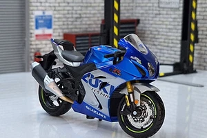 Suzuki GSX-R1000 R 2021 Silver/Blue 1:18 Scale Motorcycle - Picture 1 of 6