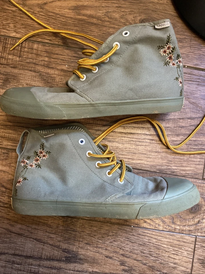 Zapatillas altas florales bordadas Bangs talla M 9/W 10,5 Foto 1 de 4