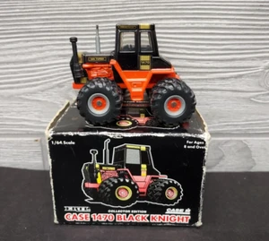 Ertl Case IH 1470 Black Knight Allrad Traktor mit Duals Collector Edition - Bild 1 von 9