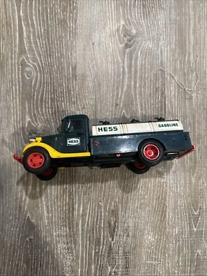 Camión cisterna de gasolina Hess verde y amarillo 1980 banco vintage *probado* Foto 1 de 4