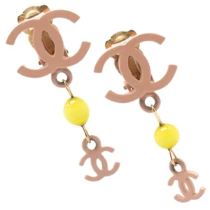 CHANEL Pink CC Logos Yellow Stone Drop Clip-On Earrings Gold Tone 03S Auth #9282 - Picture 1 of 4