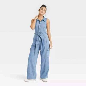 Women's Denim Cargo Jumpsuit - Universal Thread, Medium Wash, Size 6 - Picture 1 of 4
