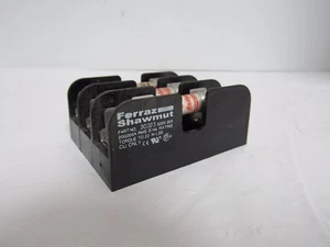 FERRAZ SHAWMUT 30323 600V 30A SICHERUNGSHALTER MIT SICHERUNGEN - Bild 1 von 5