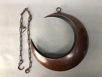 Y8311 FLOWER VASE Crescent moon copper Japan ikebana floral arrangement interior - Image 1 of 4