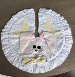 Vintage Easter Bunny-Rabbit Tree Skirt/Table Display-16 Inch-Handmade - Picture 1 of 3