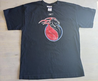 Reebok Women’s NBA Detroit Pistons Basketball Short Sleeve Shirt Size XL Vintage - Image 1 of 3