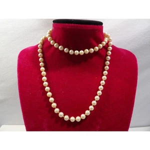 Vintage pearl necklace, 32" length, estate jewelry find - Picture 1 of 8