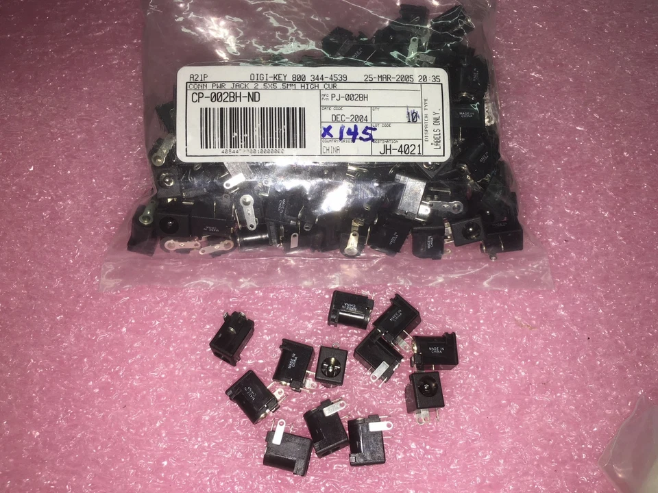 (LOTE DE 55 PIEZAS) SOLDADURA PJ-002BH, CUI, CONN PWR JACK 2,5X5,5 MM RoHS Foto 1 de 1