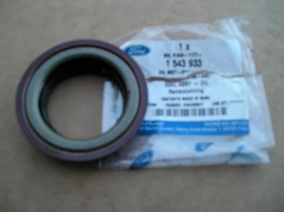 Ford Fiesta Mk7 ST180 NEW Diff/ D/Shaft Oil SEAL, 1543933 Genuine Ford - Image 1 of 1