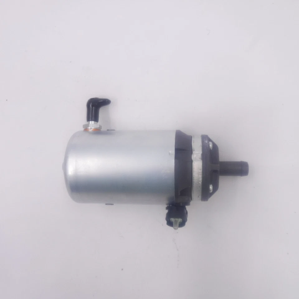 Genuine OEM Nissan Datsun Rear Fuel Pump 17011-P7211 For 1979-1983 200SX 280ZX - Image 1 of 4