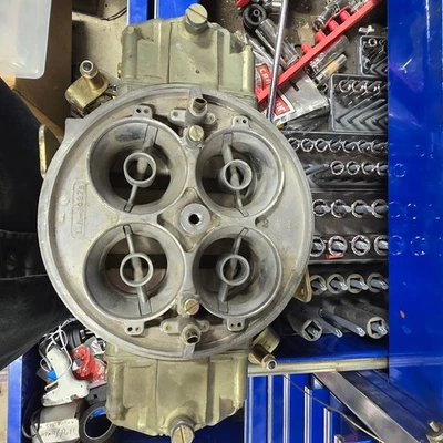Holley 1150 cfm Dominator Racing Carburetor - Image 1 of 4