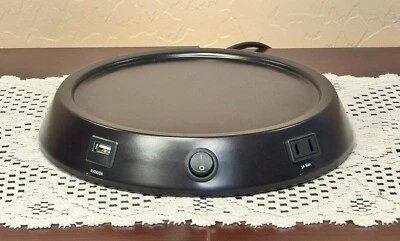 3Way lamp base for switch controlled outlet solves switch outlets' problems - Image 1 of 4