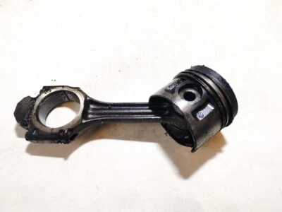 Volkswagen Golf 1992 Piston and Conrod (Connecting rod) used, Genu #1208720-26 — 第 1/4 张图片