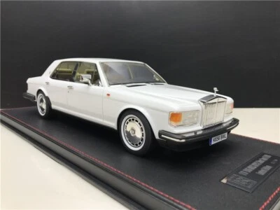 VAV 1/18 1985 Rolls Royce Silver Spur II White LWB Sedan from limited - Image 1 of 4
