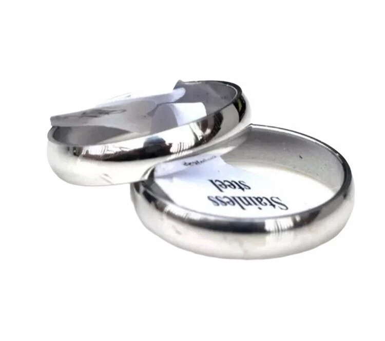 Women’s Men’s Sliver Stainless Steel Wedding Band Ring 5 Sizes Available Get 1 f - Image 1 of 1