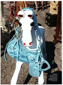 Balenciaga Shoulder Bag Rhinestones Horse Feather magazine CLIPPIN photo article - Imagen 1 de 1