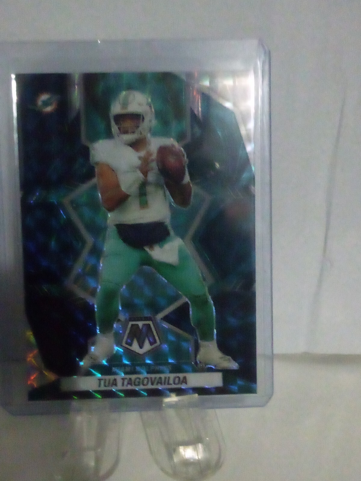 2022 Panini Mosaic Tua Tagovailoa Genesis Prizm! SSP Miami Dolphins #121