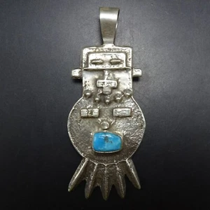 Dinámico JOHN HORNBEK Tufa Fundida Plata de Ley KACHINA COLGANTE con Turquesa - Imagen 1 de 12