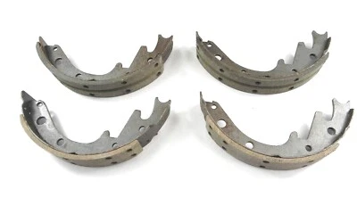 Zapatas de freno de tambor Ford Falcon Mercury Comet 1961-1962 remachadas #113 tamaño: 9x1 1/2" Foto 1 de 4