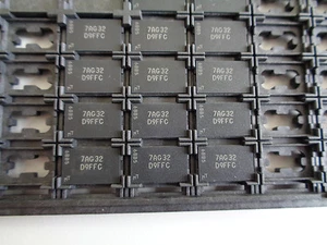 Micron IC SDRAM 128MBIT 143MHZ 90VFBGA MT48LC4M32B2F5-7:G LOTE DE 5 PIEZAS NUEVO  - Imagen 1 de 1