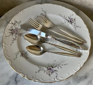 Vtg 1847 Rogers Bros GARLAND International Silver Plate 5 pcs Silverware Set - Picture 1 of 13