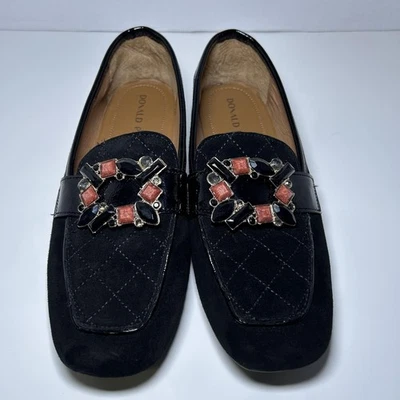 Zapatos mocasines Donald Pliner para mujer talla 7,5 negros gamuza adornados con joyas sin cordones Foto 1 de 4