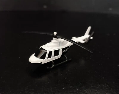 MAISTO SPEED WHEELS СЕРИЯ XIV ПОЛИЦЕЙСКИЙ ВЕРТОЛЕТ ВЕРТОЛЕТ ЛИТОЙ БЕЛЫЙ И ЧЕРНЫЙ - Изображение 1 из 4