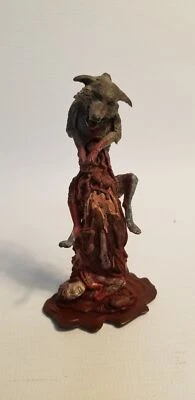 Figura de acción McFarlane's Monsters Femme Fatales 2006 de lujo solo lobo Foto 1 de 4