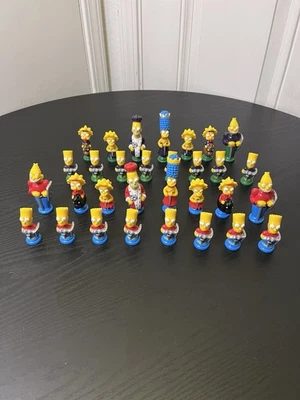 VTG The SIMPSONS 3D Chess Set  Game 1991 PIECES ONLY  31 Pcs  Missing 1 Knight - Image 1 of 4