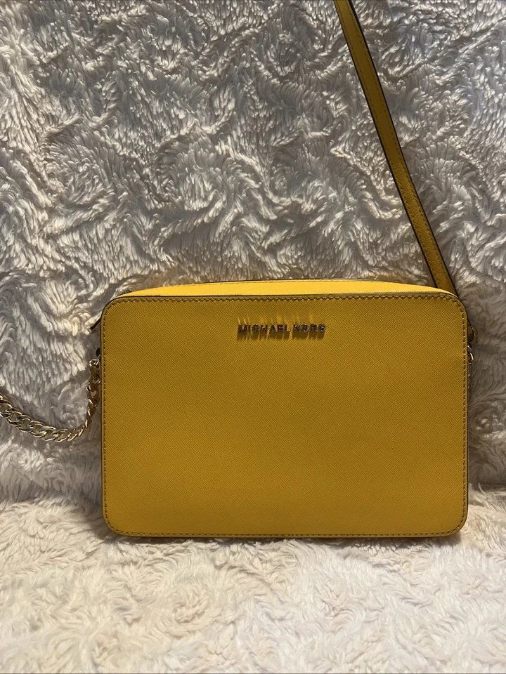 Bolso Bandolera Jet Set Grande Cuero Saffiano En Naranja Pop Foto 1 de 4