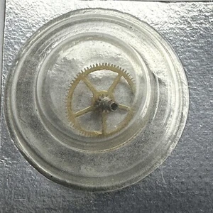 224-617 NOS CENTER WHEEL & PINION WITH CANNON PINION FOR SEIKO GS 6155A 6156A - Picture 1 of 3