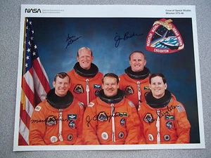 STS-48 Autographed (Autopen) Crew Photo - Picture 1 of 1
