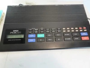 YAMAHA RX21 Digital Rhythm Programmer Drum Machine W/Owner Manuel & Pattern Book - Picture 1 of 6