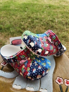 Crocs "Vineyard Wines" Christmas BRAND NEW PS 11C - Picture 1 of 8