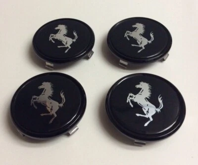 Juego de tapas centrales FERRARI nuevo SAVINI BLACK DI FORZA Foto 1 de 4