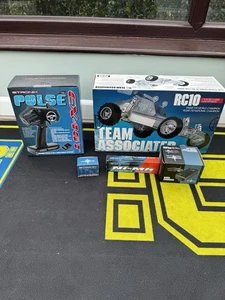 Team Associated RC10CC Classic Buggy Special Clear Edition Car Kit + Radio Gear - Picture 1 of 5
