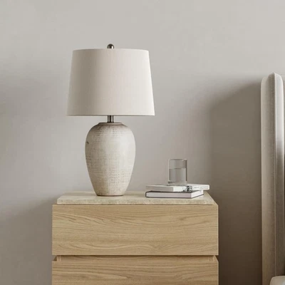 Lámpara de mesa tarro de cerámica rústica crema/beige envejecida 23" Nourison Home para... Foto 1 de 4