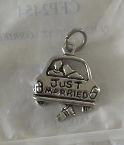 Colgante con dije de peltre recién casado de plata - Imagen 1 de 4