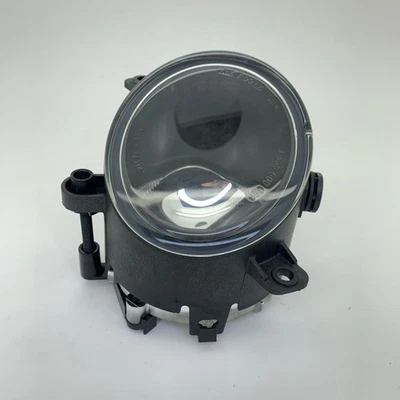 Ford Mondeo MK3 Left Front Fog Light Lamp Passenger Bumper Lower Genuine 1126982 - Image 1 of 4